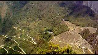 En la cima del Wayna Picchu