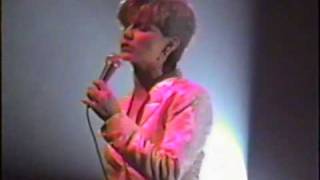 Martina McBride - 01 Life #9 - Fan Fair 6-06-1994