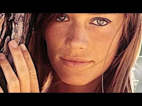 Asha Elijah ~ L'amour est bleu (Love is blue)