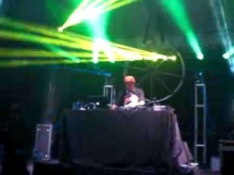 Datsik plays RJD2- Ghostwriter mixed with Juicy by Biggie at Bella Terra 2013