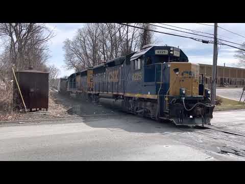CSX B724 passes Ken’s Foods in Marlborough on 3/15/22