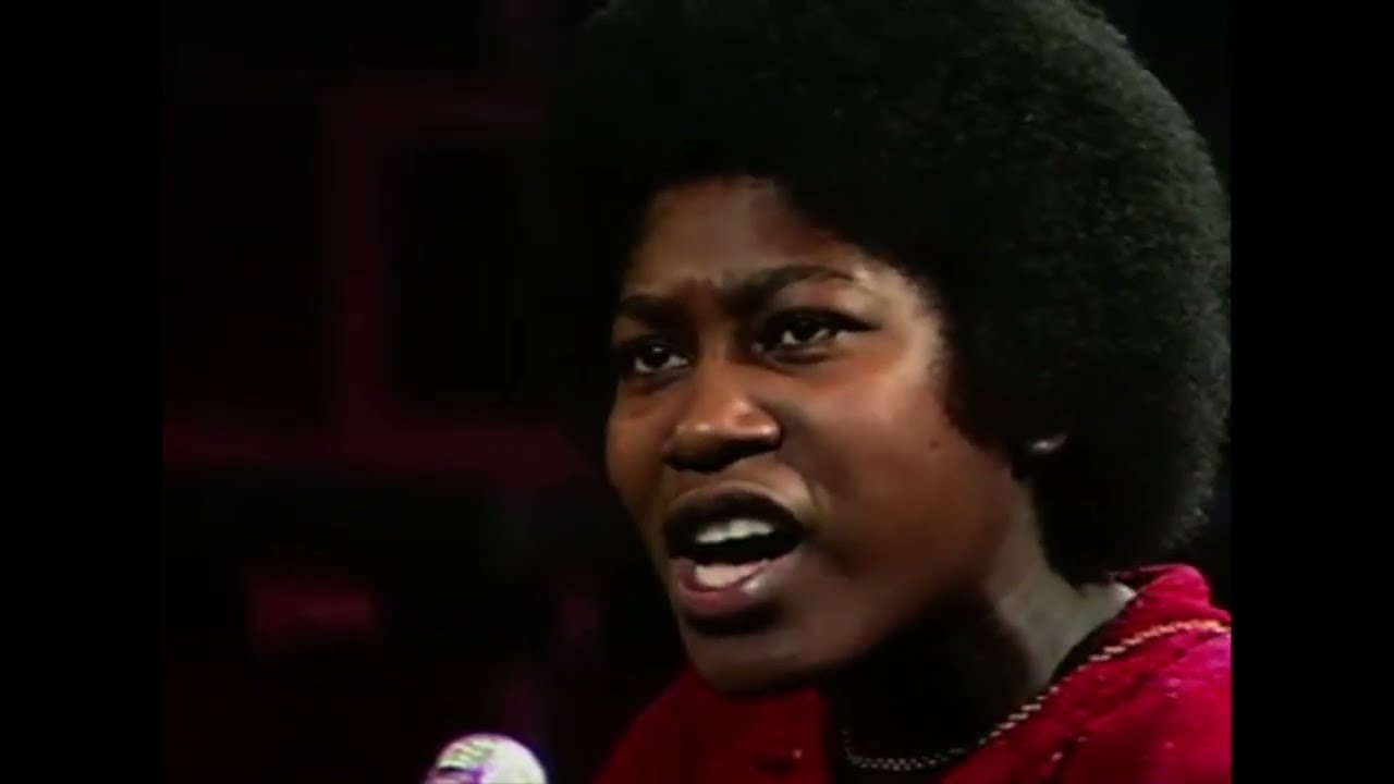 Joan Armatrading - Child Star (solo acoustic) - live TV 1973 - YouTube