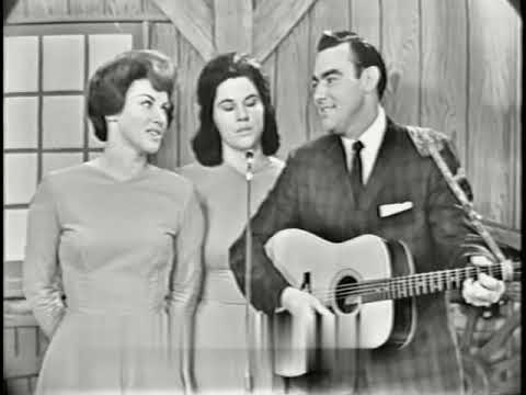 The Browns sing "Scarlet Ribbons"