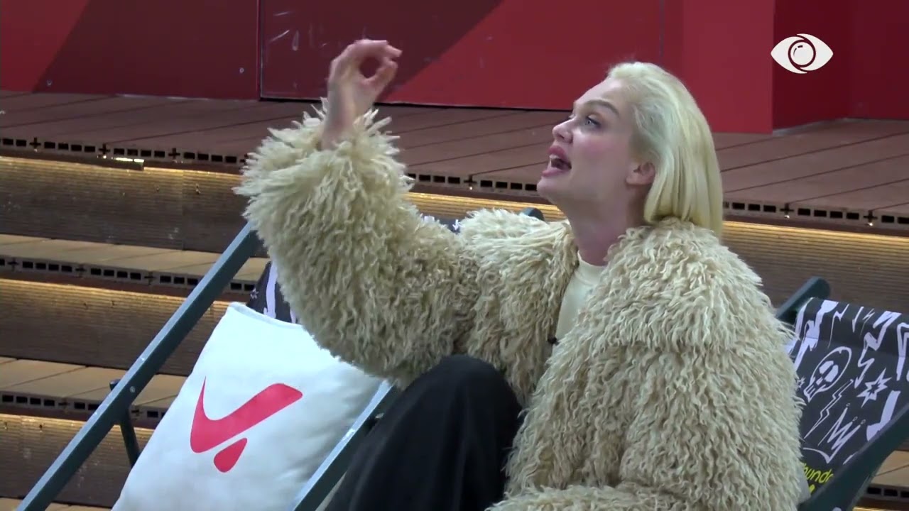 Vijon diskutimi mes Danjës dhe Rozanës: Ty të ndez dhe të fik Gjesti sipas lojës së tij…