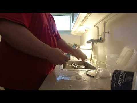 MongoTV_6815 - Min Frokost - Del 1 - 4 RUGBRØD Med LEVERPOSTEJ og SYLTET AUGURK