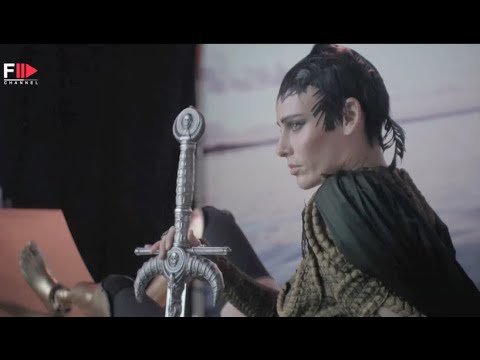 LAUREN WASSER | Backstage PIRELLI Calendar 2023 - Fashion Channel