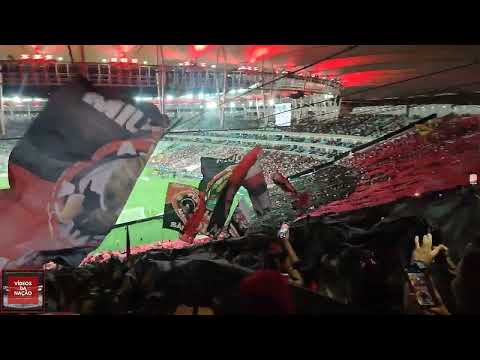 Festa da torcida do Flamengo na entrada do time contra o Fluminense - Carioca 2023 - Final