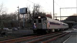 preview picture of video 'CSX and SEPTA - Woodbourne March 14, 2012'