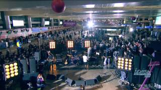 Okean Elzy at Sheremetyevo  Concert on suitcases