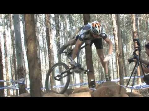UCI MASTERS MTB WORLD CHAMPS 2013 EPIC CRASH IN ROCK GARDEN