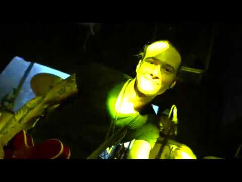 LUCAS GASPARI - A Mil - (vivo)