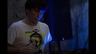 Documental tipo tranquilo (Fiestas clandestinas)