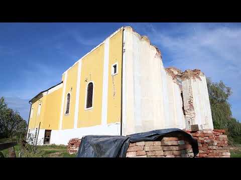 Župna crkva sv. Nikole i sv. Vida u Žažini još stoji netaknuta i 10 mjeseci nakon potresa