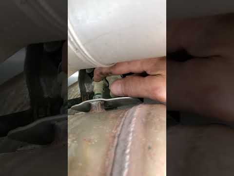 DPF pressure sensor replacement Dodge 2016 Ram 2500 diesel cumings, code error ash accumulation