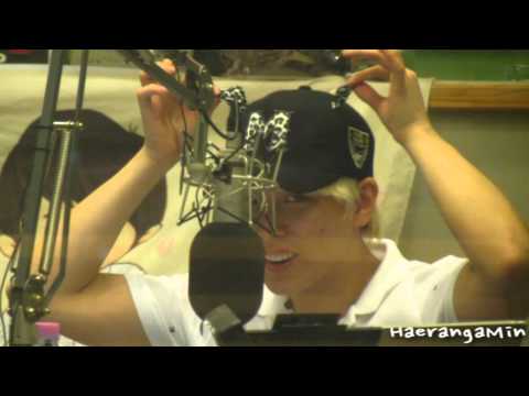 [Fancam] 120906 Sukira Sungmin - 모자 날개가 파닥파닥~^-^