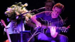 Luka Bloom - Lily In The Garden