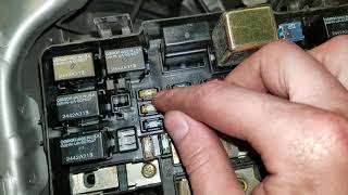 Honda CR-V AC fuses and relays
