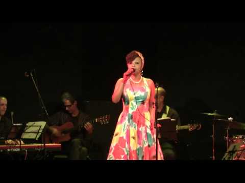 Elisete at Teatron ha Simta - Si bemol