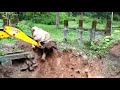 A VIDEO OF A JCB RESCUING A BABY ELEPHANT FROM A DEEP PIT GOES VIRAL
