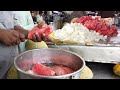 WATERMELON CUTTING ON THE ROAD SIDE KARACHI PAKISTAN