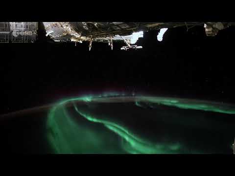 Horizons mission time lapse – The dancing aurora