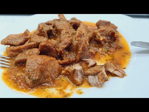 GULAŠ/ UZ PIRE KROMPIR ILI REZANCE I DOBRU SALATU DO SAVRSENOG RUCKA