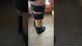 ortesis de rodilla, graduada a 30, 60,y 90 grados de flexion