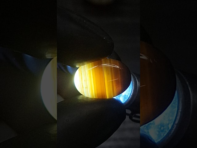 حجر العقيق متعدد الألوان بيضاوي