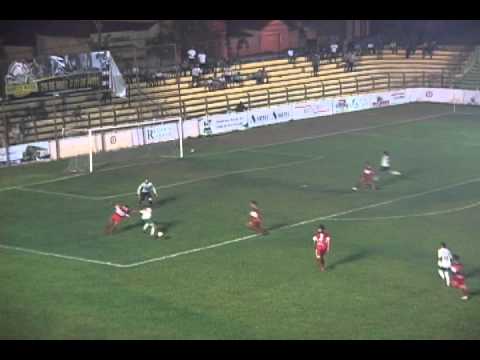 Bec Barretos - Pênalti não marcado à favor do Barretos E.C. diante do Capivariano.avi