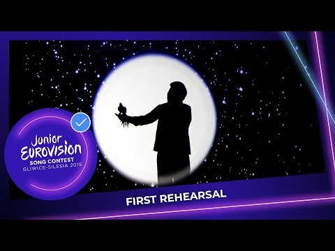 Kazakhstan 🇰🇿 - Yerzhan Maxim - Armanyńnan Qalma - First Rehearsal - Junior Eurovision 2019