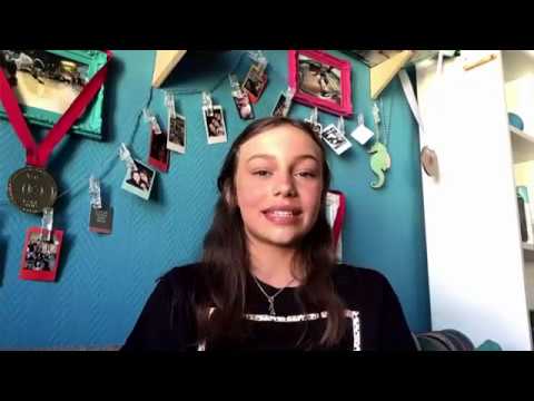 Die Berliner Skateboarderin Lilly Stoephasius