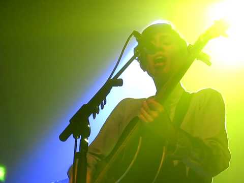 19/23 Tegan & Sara - Turning on the Keyboard + BIYH (Acoustic) @ Variety Playhouse, Atlanta, GA