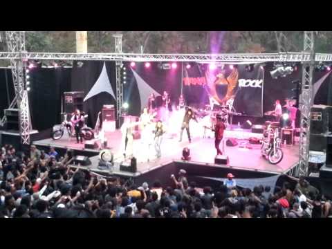 Tana In Rock 2015   Iary Green Kiaka