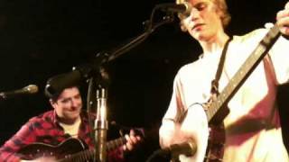Johnny Flynn &amp; Marcus Mumford - Eyeless in Holloway