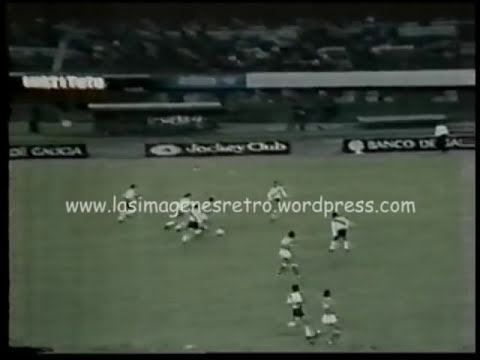 Gol de Oscar Acosta a River (Nacional 1983)