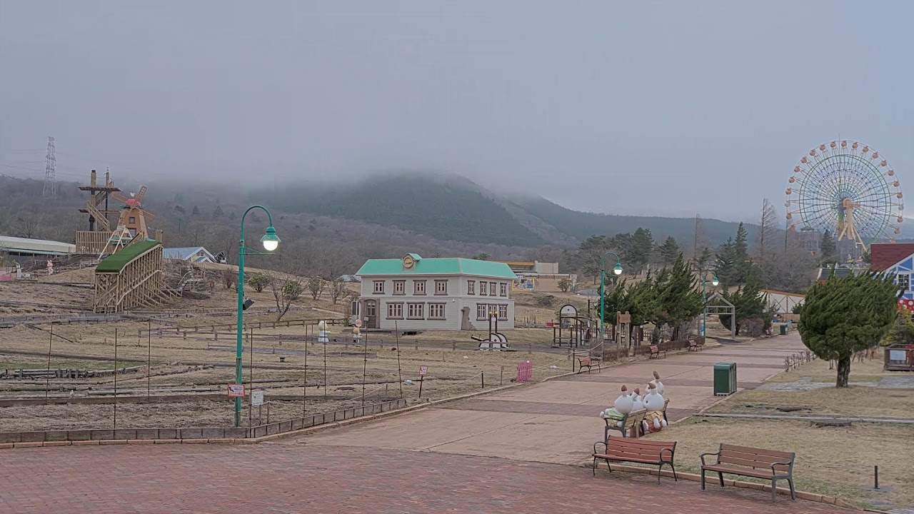 富士山二合目のテーマパーク「ぐりんぱ」（静岡県）ライブカメラ/ "Live Camera of 'Grinpa' Theme Park at the 2nd Station of Mt. Fuji