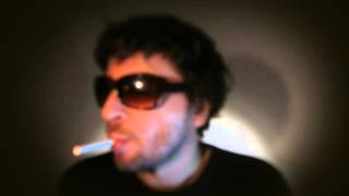 I Swear It's Not A Gun