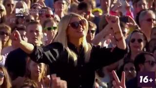 Ellie Goulding - Outside V Festival 2015 live
