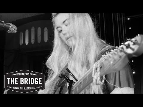 Daisy the Great - 'The Record Player Song' | The Bridge 909 in Studio