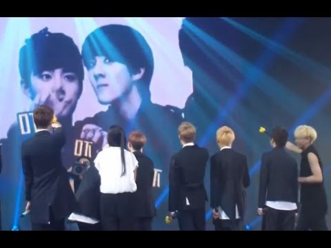 [HD Fancam] EXO watching their own VCR