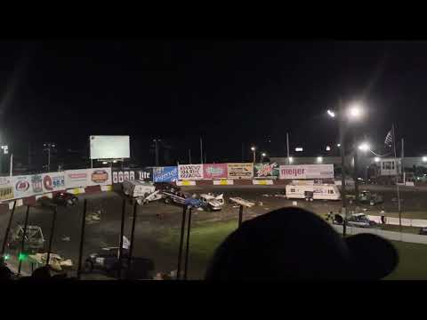 World Famous Figure 8 Trailer Race (start of race, 1-3) 8-6-2022 at Rockford Speedway