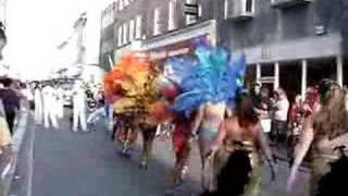 preview picture of video 'Truro School of Samba Carnaval 2007 (1)'