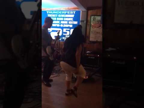 Auntie Em Live Show Alive Pearl Jam Cover 6/09/2017