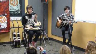 Tegan and Sara - Alligator (acoustic)