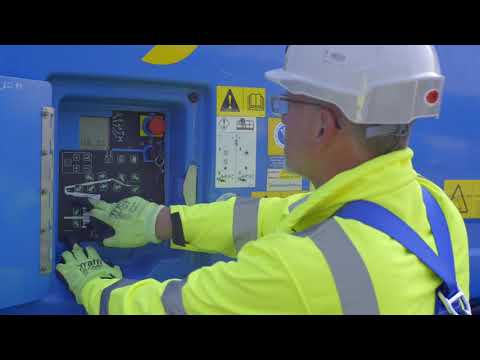 ZX135 Familiarisation Emergency Lowering