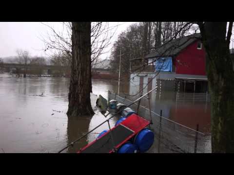 Ruhr Hochwasser Dezember 2015 -01