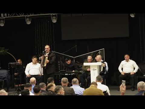 Iulian Ursaru (Hatoro)  - Straina a fost viata mea