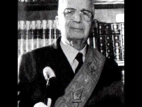 Chapo Trap House 367 - The Inebriated Past: Gladio (11/14/19)