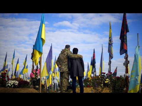 Selenskyj lobt Kampfkraft ukrainischer Helden