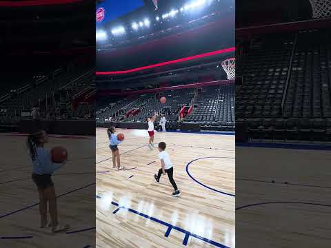 Papi the newest Piston! #ballislife #pistons #detroitpistons #detroitbasketball #shorts#nba#hooper